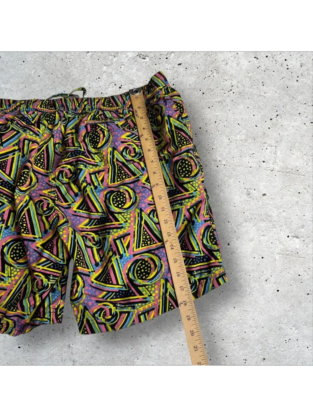 Massive Shorts Mens Retro All Over Print Drawstring Stretch Swim Trunks Size XL